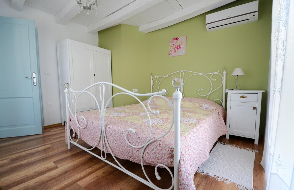 Holiday Home Nono Frane Lindar Pokoj fotografie